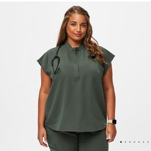 FIGS oversized scrub top - Moss